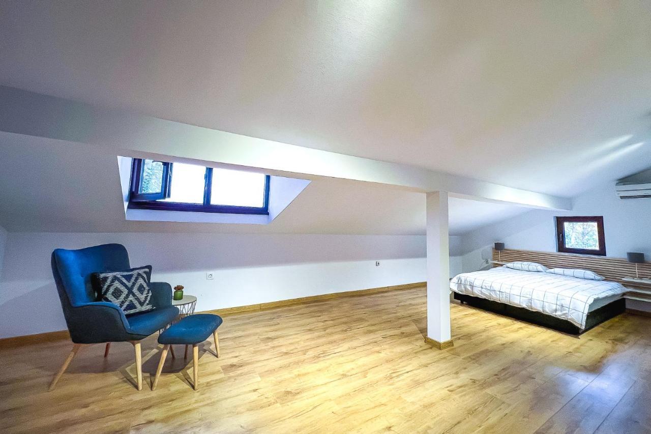 Deluxe Central Rooms Karlovo Exteriér fotografie